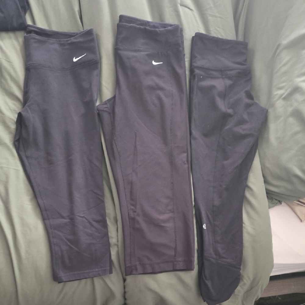 2 Nike Legging 1 Lulu